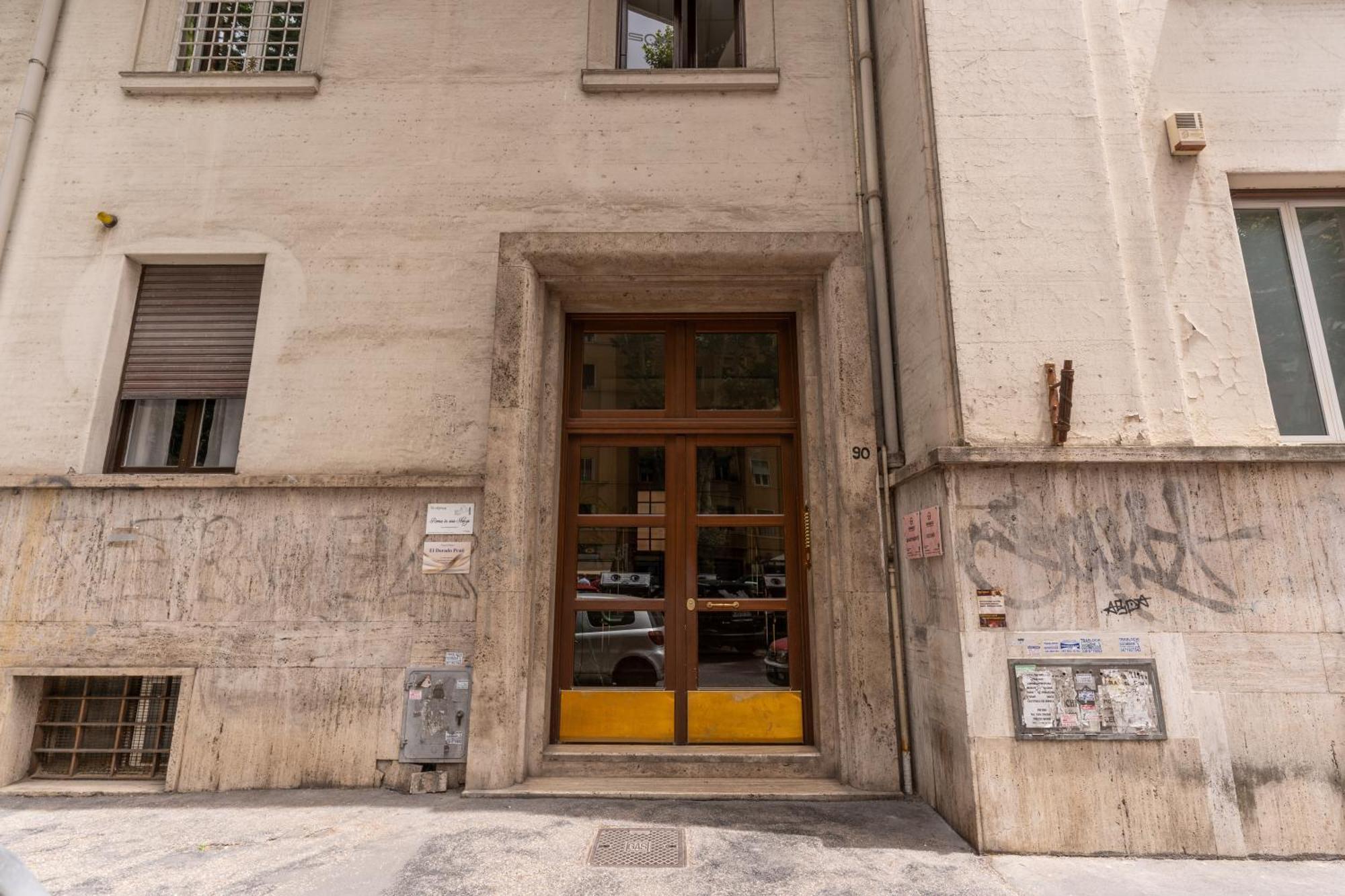 Angelico 90 Lägenhet Rom Exteriör bild